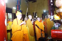 Phật giáo cầu nguyện cho hòa bình của đất nước