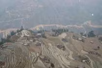 Bí ẩn ngàn ngôi mộ mọc sau một đêm ở Hà Giang