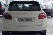 Dàn xe sang, biển khủng ở đất nghèo Quảng Trị