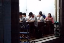 Bắt quả tang dạy thêm như bắt trộm