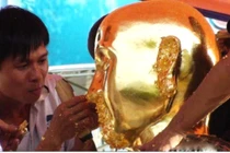 Chiêm bái tôn tượng Phật Hoàng Trần Nhân Tông được dát vàng