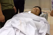 Vào làng đại học đâm sinh viên cướp xe