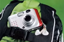 Cất trong tủ quần áo, máy ảnh dễ bị mốc