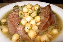 Ăn tim lợn để chữa mất ngủ