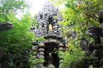 Độc đáo đường vào “18 tầng địa ngục” ở chùa Ốc