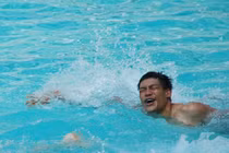 Biết bơi uống rượu vẫn đuối nước