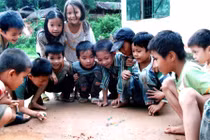 Sinh con thứ ba, sản phụ bị nhà chồng “phế truất“