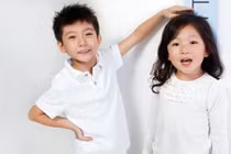 Trẻ mắc bệnh to đầu chi vì thực phẩm 'xách tay'