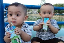 Chọn sữa cho bé suy dinh dưỡng