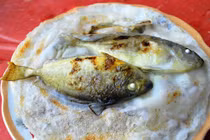 Bánh khoái cá kình chợ làng Chuồn