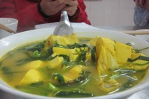 Cá om nghệ mẻ xua tan cái lạnh mùa đông