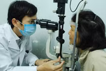 TP.HCM: Khám tầm soát miễn phí bệnh lý võng mạc