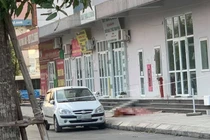 1 người phụ nữ rơi từ tầng 16 xuống đất tử vong