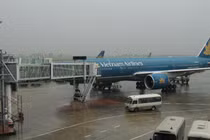 Bão số 5 đổ bộ: Bao nhiêu chuyến bay tới Đà Nẵng, Huế, Quảng Nam... hoãn, huỷ?