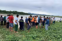 Nghi nhảy sông tự tử, nữ sinh lớp 9 đuối nước thương tâm