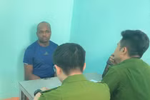 Gã trai Nigeria bẫy gì... “móc” gần 900 triệu của quý bà Thanh Hoá?