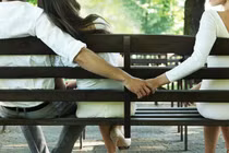 Vẫn yêu chồng dù phát hiện anh nhiều lần lăng nhăng