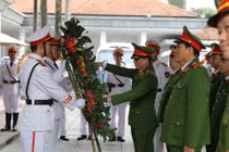 Tang lễ 3 liệt sĩ công an: Những dòng sổ tang đầy xúc động