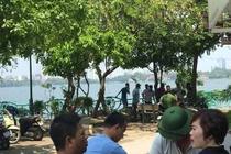 Hà Nội: Tá hỏa phát hiện thi thể nam giới nổi trên mặt hồ Tây