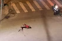 Kinh hoàng cảnh chém nhau, một thanh niên rớt cánh tay rồi tử vong