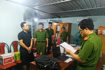 Bắt quả tang cán bộ địa chính, nhận hối lội 20 triệu đồng