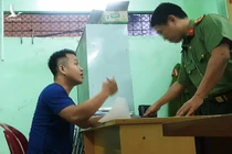 Loạt công an biến chất, làm tiền người dân rồi nhận quả đắng đáng đời 