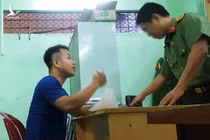 Loạt công an biến chất, làm tiền người dân rồi nhận quả đắng đáng đời 