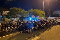 Cảnh sát khống chế bắt giữ 50 thanh niên đua xe ở Cần Thơ