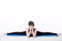 Thu Thuỷ - Hoa hậu 'dấn thân' trong sự vô thường của cuộc đời