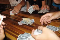 Đánh bạc trong ngày Tết có thể sẽ bị xử phạt như thế nào?