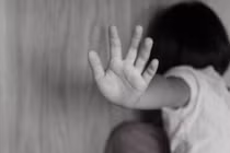 Bị tố xâm hại cháu 10 tuổi, anh rể được thả sau 9 ngày tạm giữ