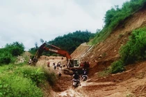 Tin nóng ngày 2/11: Cụ bà 79 tuổi nghi bị bắt cóc, cướp tài sản