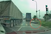 Đã tìm ra tài xế container tông chết nữ sinh rồi bỏ chạy