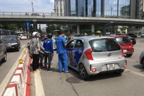 Xác định danh tính tài xế đột tử khi đang lái xe ở Hà Nội