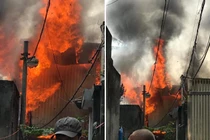 Cháy xưởng gỗ kinh hoàng, người dân hoảng loạn chạy thoát thân