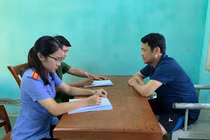 Giám đốc rút súng dọa ‘bắn vỡ sọ' tài xế đối diện khung án tới 7 năm tù