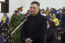 Xét xử trùm đa cấp Liên Kết Việt: Lừa quá nhiều tiền không nhớ thu bao nhiêu?