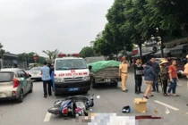 Va chạm với xe tải, thiếu nữ 15 tuổi đi xe đạp điện tử vong
