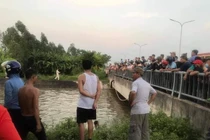 Bị ngã xuống sông, 3 ông cháu tử vong thương tâm