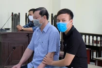 Cựu trưởng CA TP Thanh Hóa nhận hối lộ: Bị hại xin giảm án... có thoát?