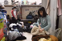 Cận cảnh sinh viên dọn đồ, nhường ký túc xá làm nơi cách ly Covid-19 