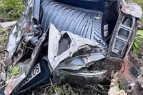 Nghệ An: Ô tô lao xuống vực, 2 giáo viên tử vong, 1 người nguy kịch