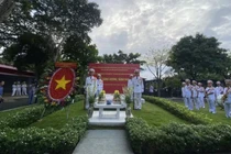 Lãnh đạo TP.HCM dâng hương, dâng hoa cố Chủ tịch nước Lê Đức Anh