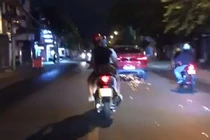 Chi tiết bất ngờ vụ nữ tài xế lái BMW cuốn xe máy bỏ chạy