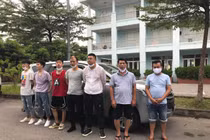 Bắt 5 người Trung Quốc nhập cảnh trái phép đang trên đường vào TP.HCM