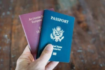 Những quan chức lộ "hộ chiếu kép" gây xôn xao