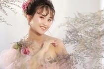 Vẻ đẹp tỏa sáng của nữ sinh 19 tuổi vùng sông nước