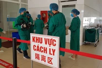 Thu phí người cách ly tập trung do về từ vùng dịch: Có đúng luật?