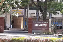 Đình chỉ Trưởng phòng thuộc Sở Nội vụ Thanh Hóa bị bắt quả tang đánh bạc