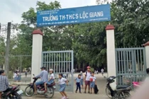 Phụ huynh đánh cô giáo bất tỉnh: “Côn đồ” thế, sao dạy con?